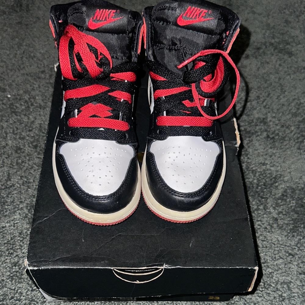Jordan Kids Shoes Black Red White